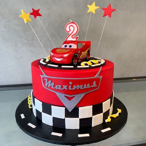 Mcqueen Car Cake, Lightning Mcqueen Birthday Cake, Cars Cake Design, Disney Cars Cake, Pixar Cars Birthday, Lightning Mcqueen Cake, Cars Theme Cake, Mcqueen Cake, Baby Boy Birthday Cake