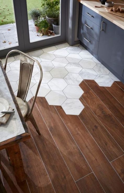 Here are 15 Mind Blowing Floor Designs that are sure to inspire! Put the drama on the floor with these unique floor inspirations! Kitchen Entry, Creative Tile, Tile Trends, Flooring Inspiration, Unique Flooring, Room Tiles, Wooden Floors, Flooring Ideas, Transitional Decor