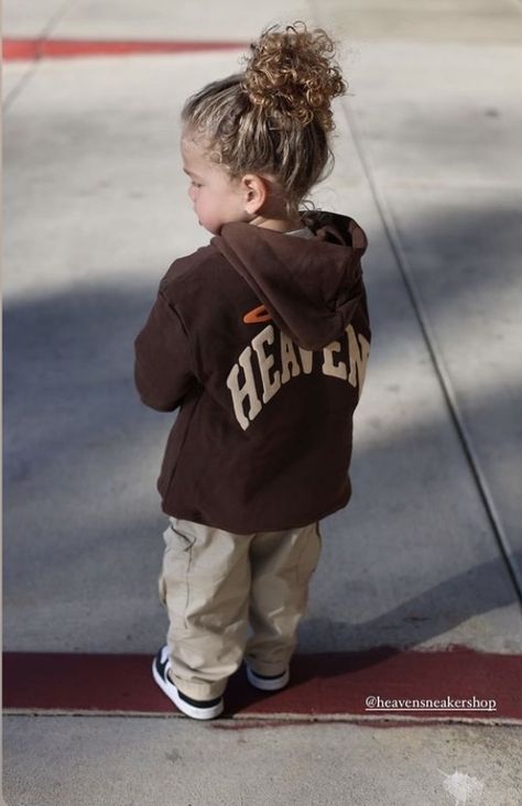 Toddler Streetwear Girl, Toddler Mullet Boy Curly, Baby Boy Streetwear, Toddler Streetwear, Toddler Boy Fashion Swag, Toddler Fits, Kids Streetwear, Vintage Baby Clothes