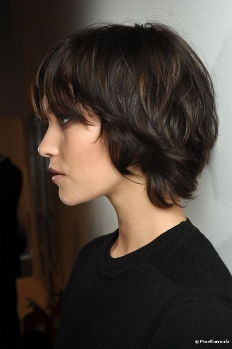 Thinking about this short cut. Short Shag Haircuts, Easy Hair Cuts, Short Shag Hairstyles, Hair Styles 2014, Shag Hairstyles, Very Short Hair, Shag Haircut, Penteado Cabelo Curto, Haircuts For Fine Hair