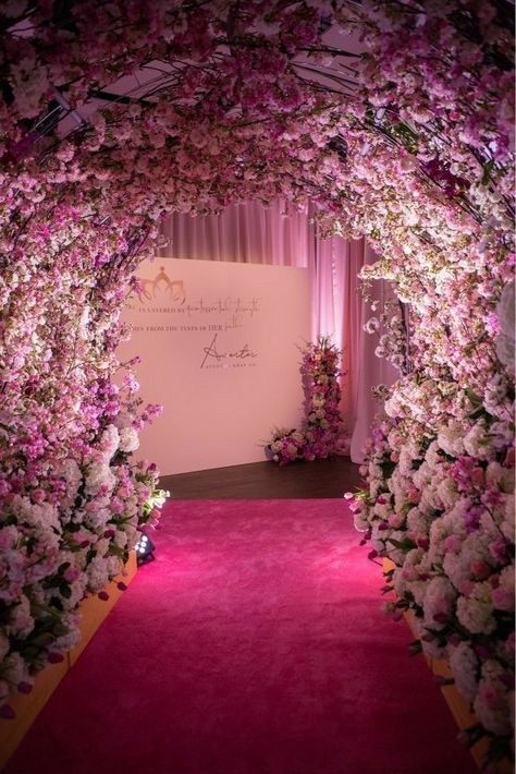 Quinceañera Entrance, Quinceanera Entrance Ideas, Quinceanera Entrance, Quinceanera Venue, Debut Party, Quinceanera Pink, Pink Sweet 16, Party Entrance, Gold Number