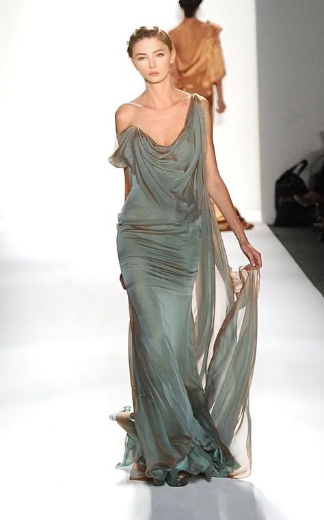 파티 드레스, فستان سهرة, Zuhair Murad, Gorgeous Gowns, Fantasy Fashion, Mode Inspiration, Beautiful Gowns, Fancy Dresses, A Dress