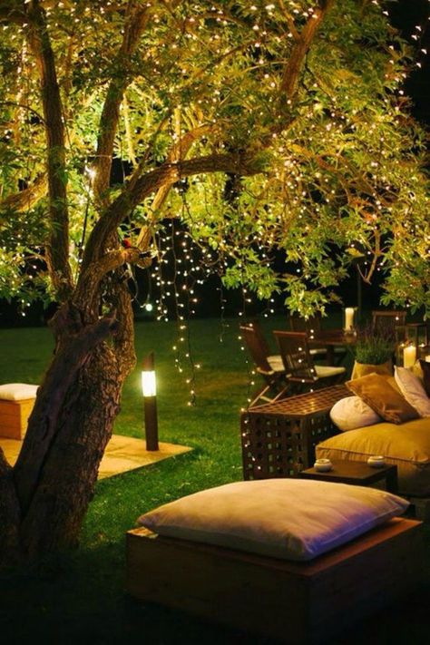 Looking for a quick way to brighten up your home decor? Then you have to use some fairy lights in one of these 17 beautiful ways! Wedding Lounge Decor, Wedding Lounge Furniture, Tree At Night, Backyard Trees, Barcelona Wedding, Wedding Lounge, Backyard Lighting, Backyard Garden Design, Lounge Decor