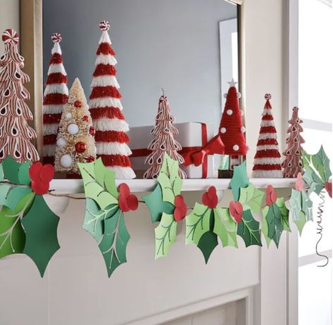 Outdoor christmas garland