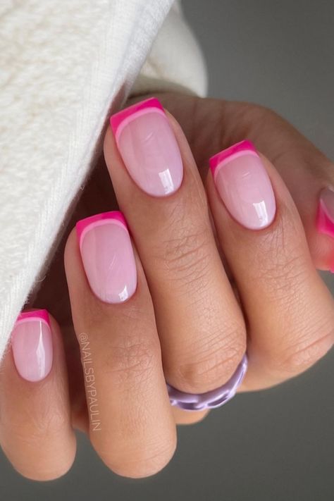 Pink And White Nails Gel French Tips, Color Nails With French Tip, French Tip Nails With Design Pink, Magenta Tip Nails, Colorful French Tips Square, Pink Tip Nails With Flowers, Short French Pink Nails, Two Tone Pink French Nails, Bright Pink Tip Nails