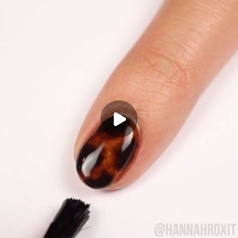 Hannah Lee on Instagram: "Tortoise shell nails without gel! ✨LINK IN BIO✨for the full detailed tutorial!" Nail Art Tortoise Shell, Tortoise Gel Nails, How To Do Tortoise Nails, Tortoise Nail Tutorial, How To Paint Tortoise Shell Nails, Diy Tortoise Nails, Tortoise Shell Nail Tutorial, How To Do Turtle Shell Nails, Turtle Shell Nails Tutorial