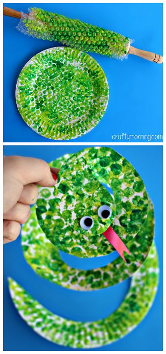 Paper Plate Snake Craft Using Bubble Wrap #Kids art project | CraftyMorning.com Wild Animal Crafts For Preschoolers, Snake Craft, Plate Crafts For Kids, Jungle Classroom, Zoo Preschool, Snake Crafts, Paper Plate Crafts For Kids, Vbs 2024, Kids Projects