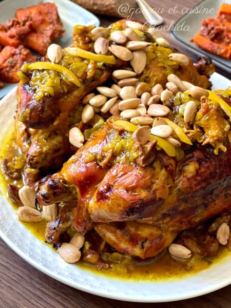 Poulet rôti au four à la marocaine (djaj daghmira) | Gâteau et cuisine Rachida Moroccan Chicken Recipe, Moroccan Breakfast, Market Bakery, Morocco Food, Moroccan Recipes, Moroccan Cooking, Moroccan Dishes, Moroccan Chicken, Party Food Buffet