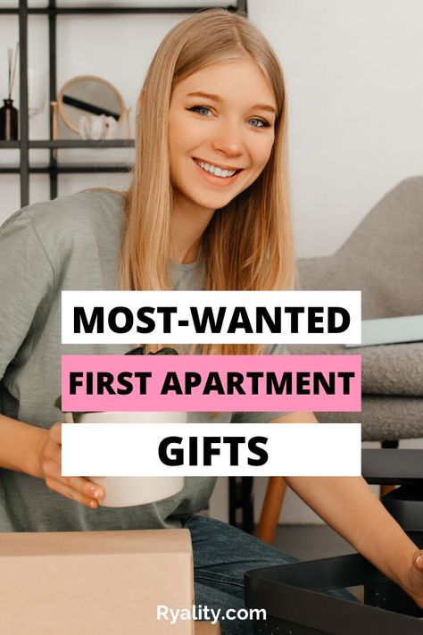 Apartment Warming Gift Ideas, Apartment Gift Ideas, Apartment Gifts, College Gift Baskets, First College Apartment, First Apartment Gift, Housewarming Gift Basket, Renting An Apartment, First Apartment Tips