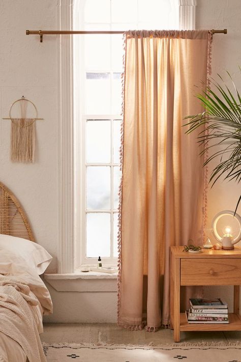 Cortina Boho, Fringe Light, Rideaux Boho, Urban Outfitters Curtains, Cortinas Boho, Sweet Room, Spiritual Room, Curtain Bedroom, Urban Outfitters Home