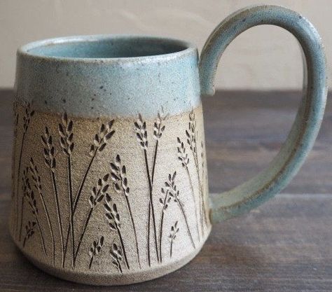 Beginner Sgraffito, Hand Carved Pottery Mugs, Ceramic Engraving Ideas, Pottery Coffee Mugs Handmade, Pottery Engraving Ideas, Cricut Pottery Stencil, Hand Carved Pottery, Pottery Mug Carving Ideas, Carving Pottery Ideas Patterns