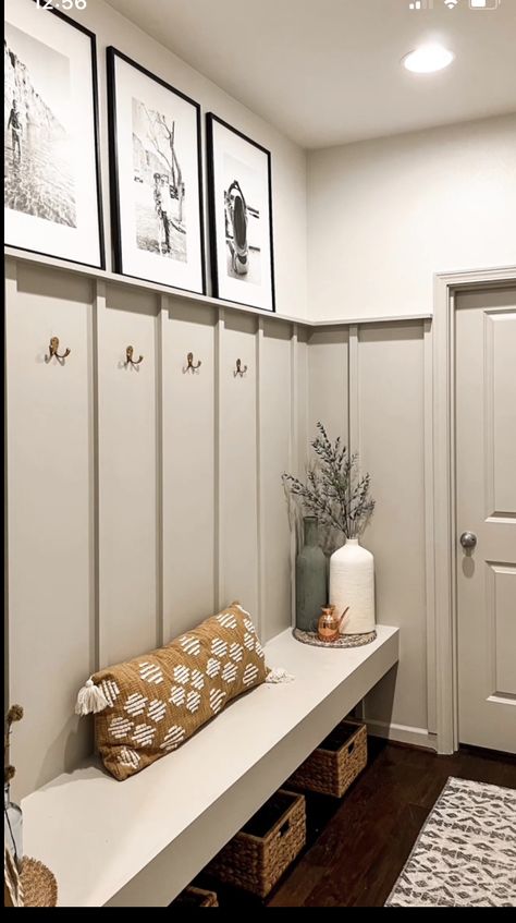 Cali Floor, Diy Mudroom Ideas, Shoe Cabinet Ideas, Mudd Room, Shoe Rack Ideas, Modern Shoe Cabinet, Small Mudroom Ideas, Mudroom Remodel, Mudroom Makeover