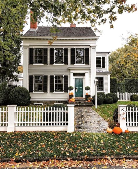 Teal Door, Home Exteriors, Glam Pad, English Country Style, Entry Way Design, Dream House Exterior, Colonial House, Window Design, Coastal Living