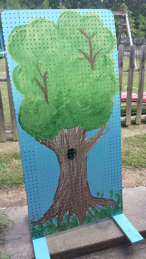 Sucker Tree, Paint A Tree, Corn Festival, School Carnival Games, Carnival Booths, Fete Ideas, Carnival Crafts, Lollipop Tree, Fall Carnival