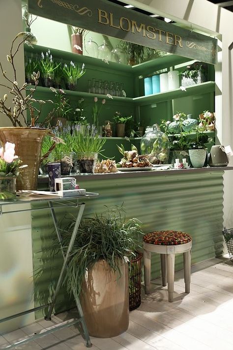 Ivar Regal, Garden Center Displays, Flower Shop Interiors, Flower Shop Design, Vibeke Design, Flower Store, Florist Shop, Shop House Plans, Interior Display