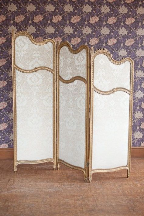 18th Century changing screen Greek Bedroom, Changing Screen, Dress Up Ideas, Folding Screen Room Divider, Dressing Screen, Interior Brick, Appartment Decor, Diy Room Divider, French Rococo