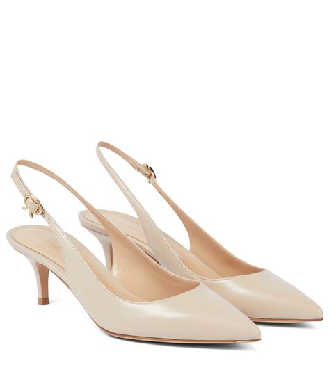 Minimal Shoes, Feminine Shoes, Beige Pumps, Shoe Wishlist, Mid Heels Pumps, Rossi Shoes, Aesthetic Shoes, Elegant Shoes, Slingback Heel