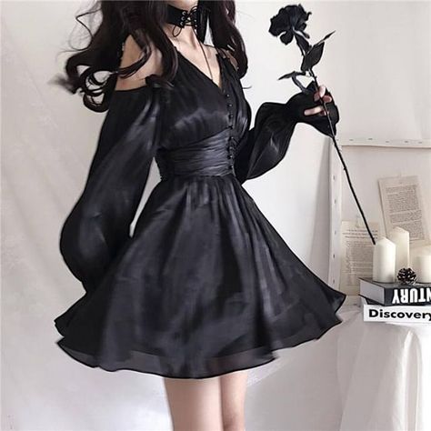 A must have! Black/White Sweet Falbala Off Shoulder Dress SP139122  Click link 2 shop http://bit.ly/2k3dTS4 Tag friends & Comment to win 50$ Gift card Chiffon Dresses, Lantern Sleeve Dress, Goth Dress, Goth Outfits, Alternative Outfits, Edgy Outfits, Fancy Dresses, Alternative Fashion, Chiffon Dress