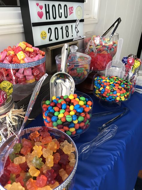 Candy Station.  Candy Bar.  Easy. Sour Belts Candy Party Ideas, Candy Birthday Table, Desert Tables For Birthday, Candy Table Ideas Birthday Sweet 16, Candy Bowls For Parties, Hoco Food Ideas, Cheap And Easy Party Food, Small Candy Table Ideas, Candy Bar Ideas Birthday