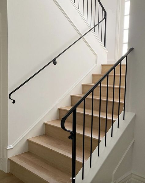 Interior Stair Railing Ideas Metal, Basement Stair Railing, Iron Staircase Railing, Black Stair Railing, Indoor Railing, Metal Stair Railing, Emily Schuman, Interior Stair Railing, Wrought Iron Stair Railing