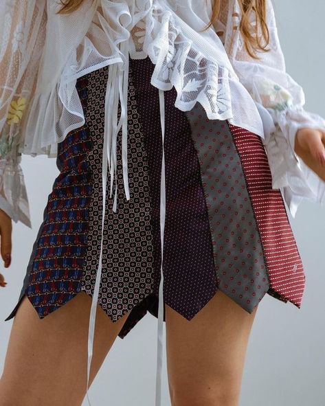 Stylish Clothes and Accessories Made With Recycled Ties Ropa Upcycling, Upcycling Fashion, Diy Vetement, Stylish Clothes, Upcycled Fashion, Fashion Project, Diy Sewing Clothes, How To Make Clothes, Refashion Clothes