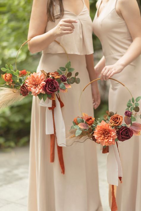 White bridesmaid bouquet