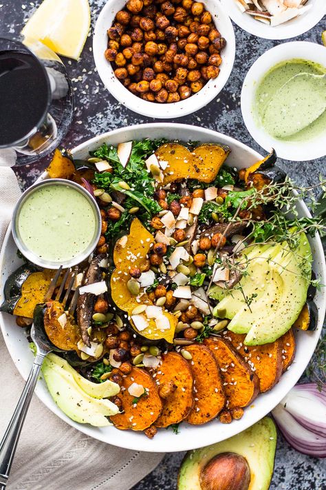 Sweet Potato, Squash and Kale Buddha Bowl Kale Buddha Bowl, Sweet Potato Squash, Potato Squash, Best Vegetarian Dishes, Vegetarian Bowls, Salad Kale, Buddha Bowls Recipe, Sunday Dinner Recipes, Asian Salad