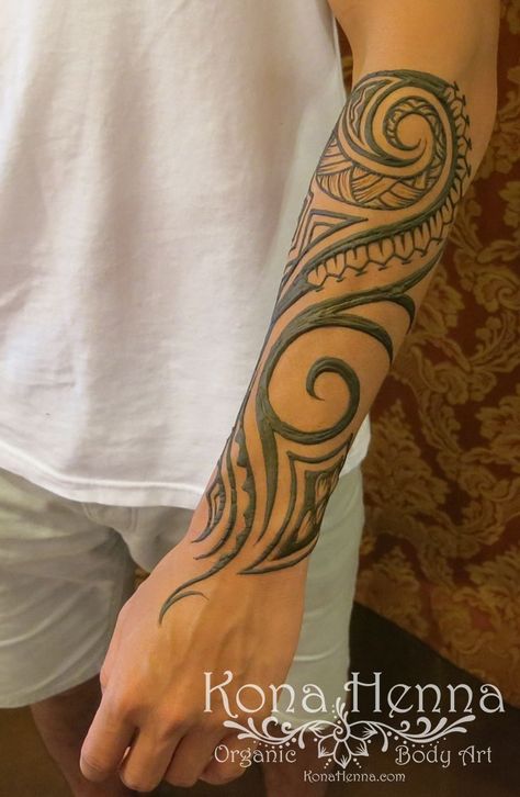 Henna Tattoo Ideas For Men | makedes.com Henna Arm Tattoo, Henna Men, Men Henna Tattoo, Henna Hand Designs, Henne Tattoo, Henna Designs For Men, Organic Henna, Henna Tattoo Kit, Tattoo Forearm