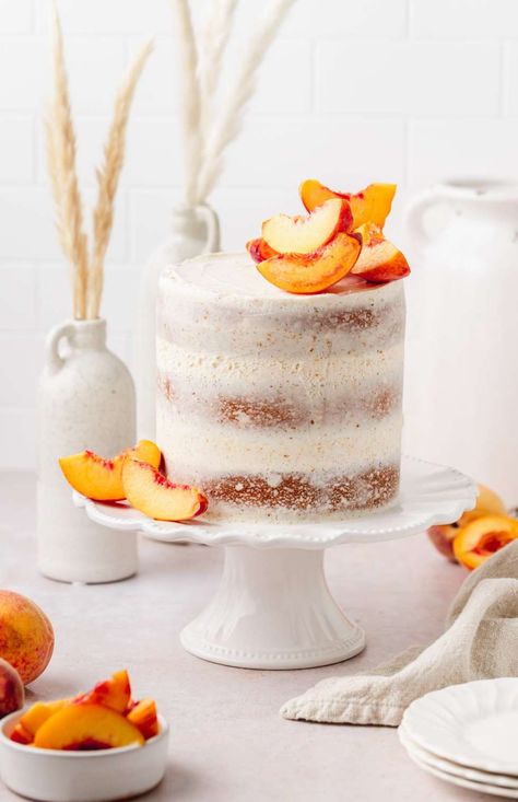 This brown butter peach layer cake has three layers of light, brown butter cake topped with a nutty, brown butter butter cream, and is filled with spiced peaches! Peach Layer Cake Recipe, Peach Birthday Cake, Peach Wedding Cake, Spring Cakes Recipes, Brown Butter Cake, Summer Birthday Cake, Spiced Peaches, Layer Cake Recipes, Peach Cake