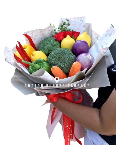 Delivery available for area Penang / Kulim / Sg Petani. Whatsapp +60175326545 #valentinesdaygift #valentinedaygifts #valentinesdaydecorati #floristpenang #birthdaysurprisepenang #surprisebox #chocolatebouque #vegetablebouquet #birthdaysurprise #flowerbouquet #rosebouquet #birthdaygift #anniversarygift Vegetable Bouquet, Surprise Box, Birthday Surprise, Rose Bouquet, Flowers Bouquet, Florist, Serving Bowls, Valentine Day Gifts, Anniversary Gifts