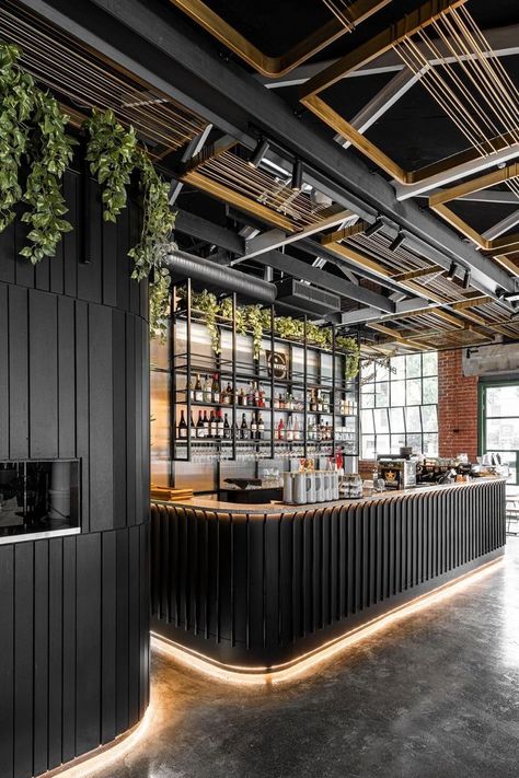 Dark Grey Restaurant Interior, Bar Design Restaurant Lounge Modern, Bar Wall Design Restaurant, Restobar Interior Design, Bar Design Restaurant Lounge, Lounge Bar Ideas, Trendy Restaurant Design, Industrial Cafe Interior Design, Back Bar Design