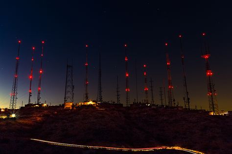 Simon Stalenhag Electric State, Blue Eyes Aesthetic, Pripyat Chernobyl Wallpaper, Beach Weather, Tower Light, Cell Tower, Pripyat Chernobyl, Fire Powers, Angels And Demons