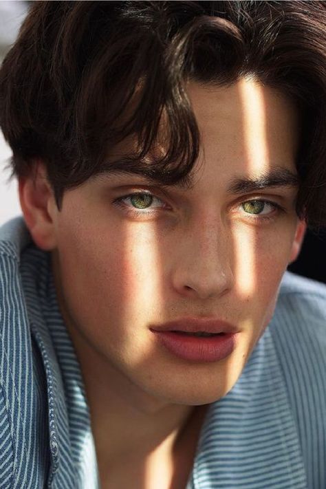 Brown Hair Green Eyes Guy, Green Eyes Dark Hair, Guys With Green Eyes, Boys With Green Eyes, Brown Hair And Hazel Eyes, Dark Hair Light Eyes, Dark Green Eyes, Brown Eye Boys, Brown Hair Boy