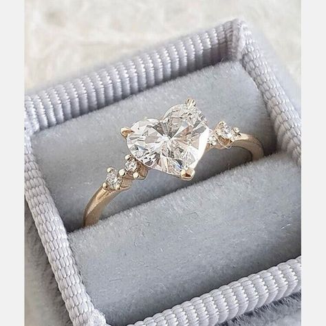 Cute Promise Rings, Heart Shaped Diamond Ring, Heart Shaped Engagement Rings, Heart Wedding Rings, Lab Grown Diamond Engagement Ring, Heart Engagement Rings, Engagement Ring For Her, Promise Rings For Her, Dream Engagement Rings