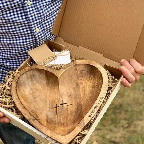 Amazon.com: Heart Prayer Bowl with Cards, Christian Wooden Heart Bread Bowl, Wood Prayer Dough Bowl with Cards, Religious Gifts Christians Gifts Congregation Gifts (Brown): Home & Kitchen Congregation Gifts, Prayer Bowl, Engraved Cross, Úložný Box, Teachers Gifts, Spiritual Decor, Prayer Room, Eid Al Fitr, Wood Home Decor