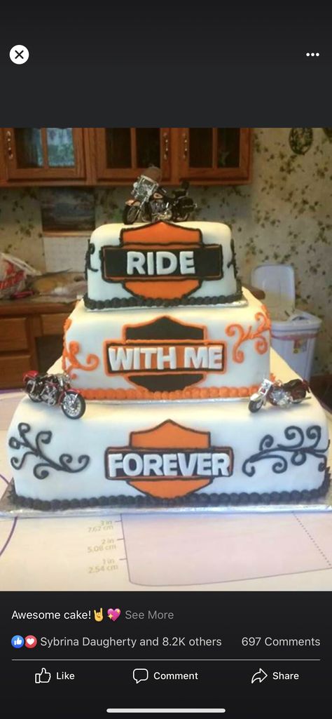 Harley Davidson Bobber, Harley Davidson Cake, Motorcycle Party, Motorcycle Cake, Harley Davidson Crafts, Harley Davidson Wedding, Motorcycle Wedding, Biker Wedding, Harley Davidson Custom