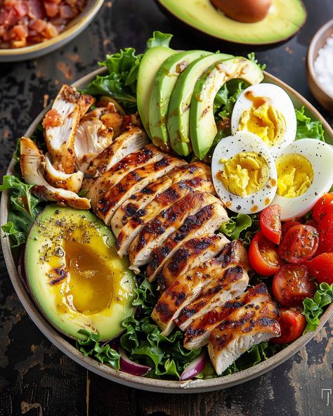 Healthy Eating Salads, Healthy Dinner Plate Ideas, Tasty Healthy Salads, Filling Salads Dinners, Healthy Food Balance, Healthy Lunch Ideas For Diabetics, Healthy Food Keto, Healthy Meals Pictures, Healthy Food Bowls Clean Eating