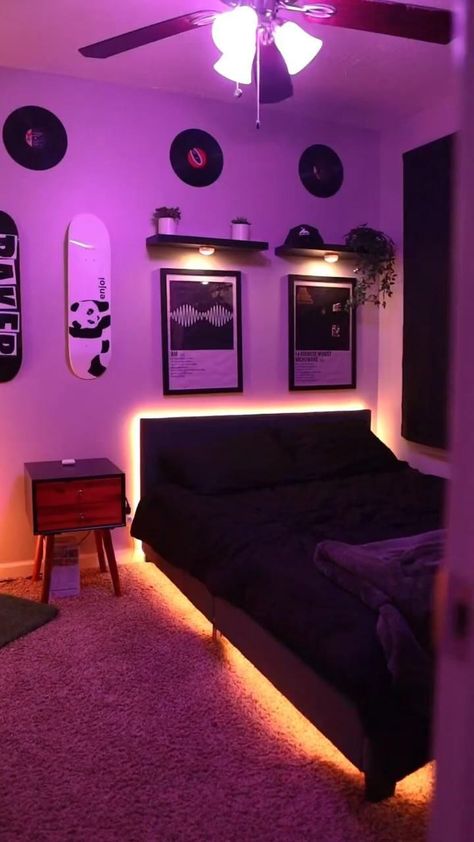 [SponsoredPost] 77 Hot Gaming Setup Bedroom Small Spaces Guides You'll Be Impressed By This Summer #gamingsetupbedroomsmallspaces Gaming Setup Bedroom, Small Room Setup, Mens Room Decor, Bedroom Ideas For Small Rooms Diy, Mens Bedroom Decor, Bedroom Ideas For Small Rooms Cozy, Hypebeast Room, Chill Room, Mens Bedroom