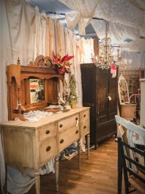 Muslin -Ideas for Antique Booth Walls - AntiqueStartup.com How To Set Up A Flea Market Booth Display Ideas, Antique Booth Walls, Ideas For Antique Booth, Booth Wall Ideas, Flea Market Booth Display Ideas, Antique Booth Ideas Staging, Junk Furniture, Booth Walls, Vintage Market Booth