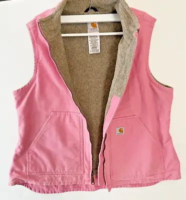 Best Carhartt Vest Woman Deals | Dealsan Pink Carhartt Vest, Women’s Carhartt, Carhartt Vest Outfit Woman, Carhartt Women Outfits, Carhartt Vest Outfit, Carhartt Women's Outfit, Vest Outfit Women, Pink Carhartt, Carhartt Vest