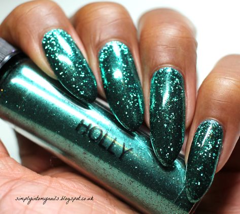 Glitter Nails Christmas, Teal Nail Designs, Pink Gellac, Uk Nails, Teal Nails, Madam Glam, Stylish Nails Designs, Nail Blog, Nails Christmas