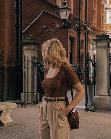 Brown Aesthetic Outfit, Academia Aesthetic Outfit, Dark Academia Outfits, Academia Outfits, Early Fall Outfits, Academia Fashion, Brown Outfit, American Beauty, Moda Vintage