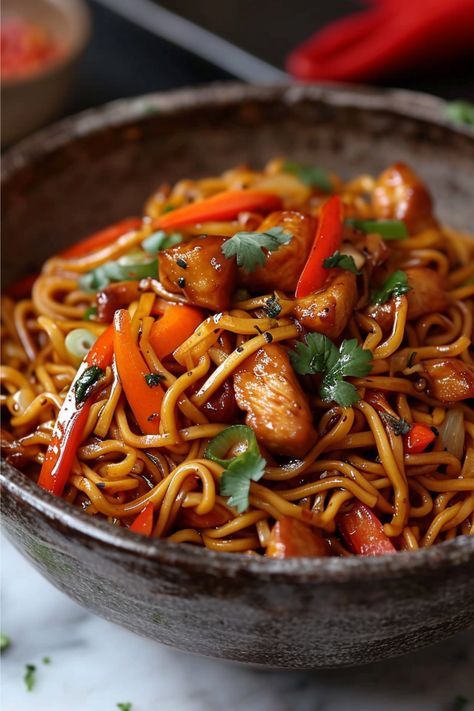 Gluten Free Recipes Noodles, Gluten Free Low Mein Recipe, Gluten Free Asian Noodles, Gluten Free Rice Noodle Recipes, Asian Gluten Free Recipes, Gluten Free Noodle Recipes, Gluten Free Lo Mein Recipe, Gluten Free Chow Mein, Healthy Lo Mein Recipe