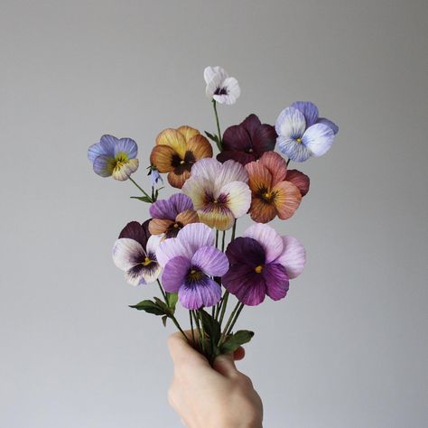 A bouquet of paper pansies 🌸😄✂️ I made these for my mom’s 70th birthday because she has been talking about pansies for a long time 💫… | Instagram Paper Pansies, Paper Magnolia, Floral Cake Design, Everlasting Flowers, Flower Pattern Design, Pansies Flowers, For My Mom, Language Of Flowers, Wildflower Wedding