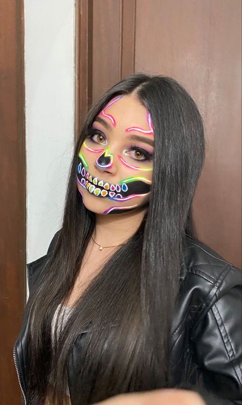 Neon Day Of The Dead Makeup, Neon Skeleton Costume, Catrinas Neon Makeup, Neon Skeleton Makeup, Neon Skull Makeup, Calavera Makeup, Neon Skeleton, Skeleton Face Paint, Girl Halloween Makeup