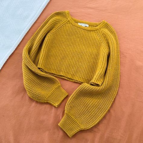 Yellow Mustard balloon long sleeve knitted Sweater cropped top Size S Style Manifestation, Crochet Yellow, Chic Closet, Grunge Preppy, Mustard Yellow Sweater, Granola Girl Aesthetic, Yellow Knit Sweater, Sweater Cropped, Yellow Knit