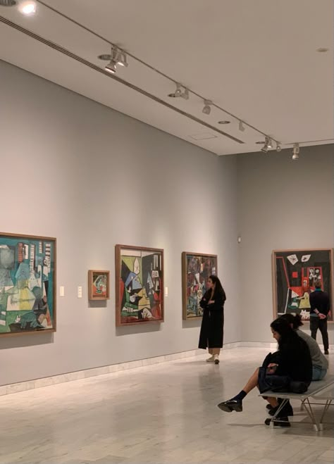 Picasso Museum Paris, Barcelona Trip Aesthetic, Travel Inspo Aesthetic, Barcelona Art Museum, Barcelona Museums, Art Gallery Pics, Picasso Museum Barcelona, Museums Aesthetic, Visionboard Aesthetic