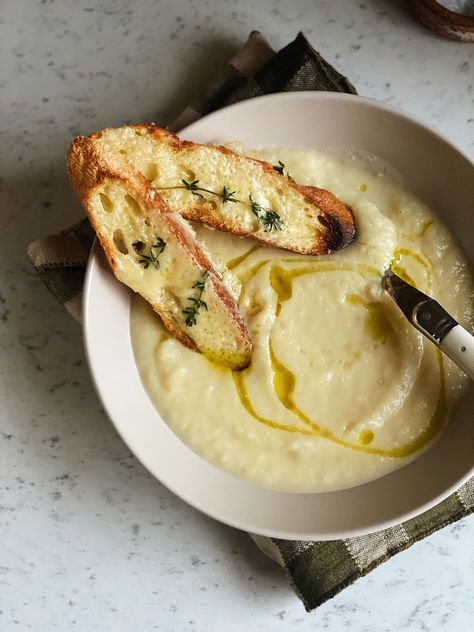 Celeriac Leek Soup with Thyme & Gruyere Toasts — Kendall Andronico Chive Soup, Soup Catering, Farmer Meals, French Leek Soup, Fancy Soup, Soup Christmas, Warming Foods, Celeriac Soup Recipes, Celeriac And Apple Soup