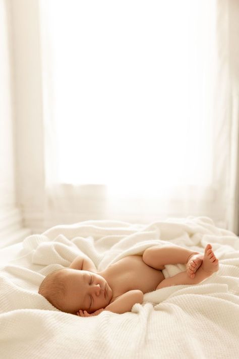 Minimalist Newborn Photoshoot | Fort Collins Photographer | These bright and airy minimalist newborn photos of Baby W taken in Colorado are so precious! I love the natural light that comes into the studio, it really sets the tone and is designed to make everyone feel relaxed and comfy. See minimalist newborn photography, newborn baby photography minimalist and newborn photography boy minimalist. Book Amanda for your studio maternity photos or natural newborn shoot at tinystudioco.com! Newborn Inspiration Photo Shoot, Naked Newborn Photoshoot, Simple Lifestyle Newborn Photos, Beige Newborn Photography, Simple At Home Newborn Pictures, Neutral Newborn Photos, Studio Lifestyle Newborn Photography, Backyard Newborn Photos, Lifestyle Newborn Photography Studio