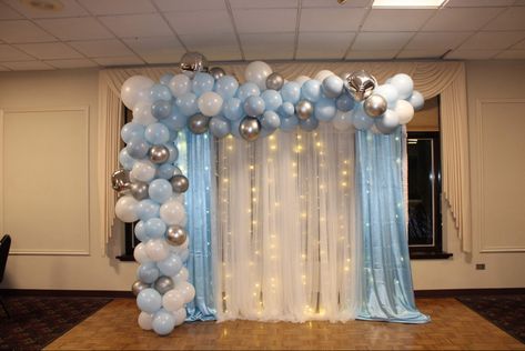 Light Blue Balloon Decorations, Blue Wedding Balloons, Sky Blue Party Decorations, Blue White And Silver Decorations, Blue And White Bday Decor, Light Blue Silver And White Party Decorations, Sky Blue Birthday Party Decorations, Blue And White Theme Birthday Decoration, Simple Blue Theme Birthday Party Decorations